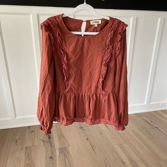 Listicle Woman’s Rust Faux Suede Peasant Blouse with Lace Size Medium - Picture 1 of 8